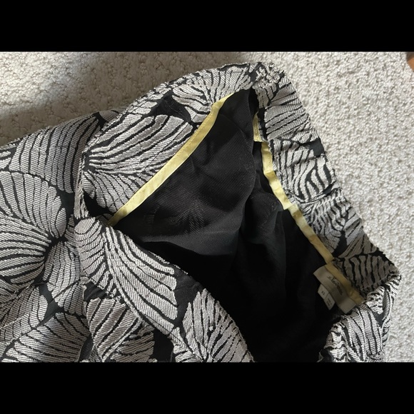 Anthropology (Elevenses) linen pants, perfect for summer! Dress it up or down! - Picture 3 of 7